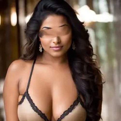 Aliyah Anglo-indian bombshell with curves, charm, and a wicked wink